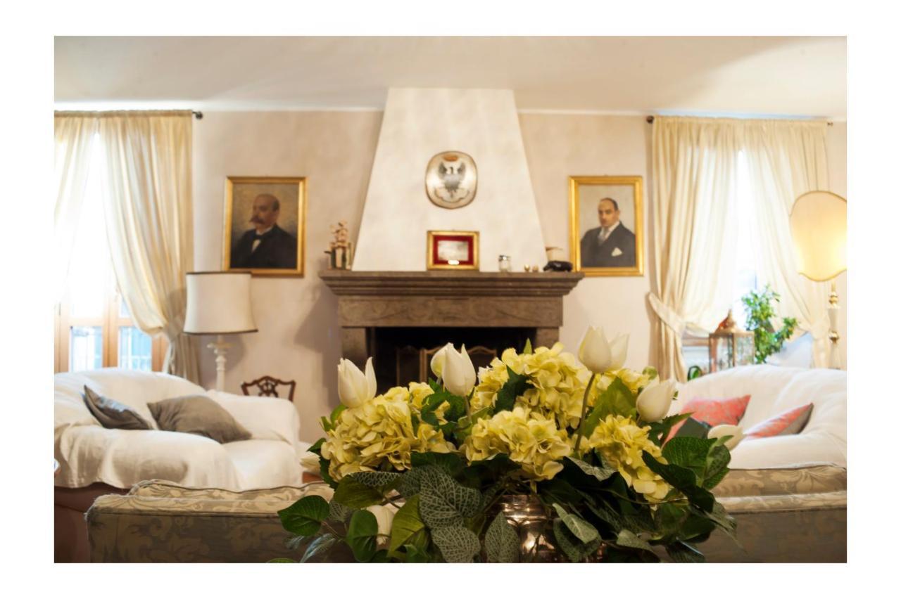A Palazzo Fortebracci B&B Сутри Экстерьер фото