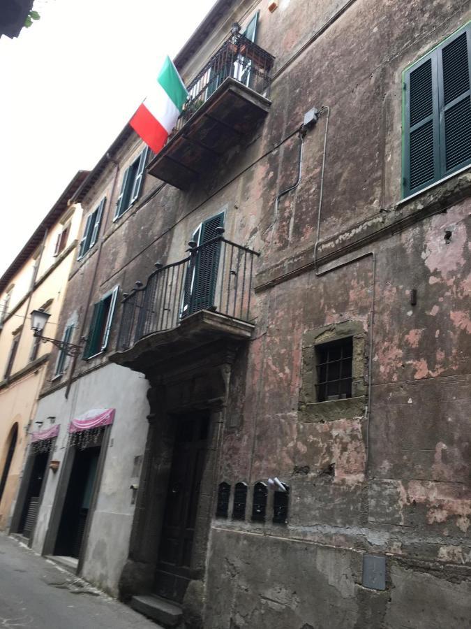 A Palazzo Fortebracci B&B Сутри Экстерьер фото