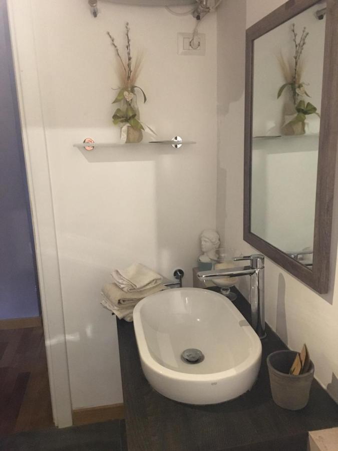 A Palazzo Fortebracci B&B Сутри Экстерьер фото
